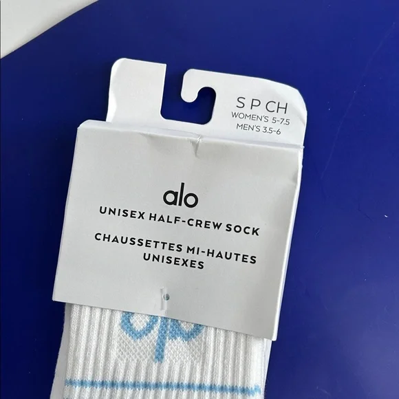 Alo socks half crew unisex women 5-7.5 men 3.5-6 baby blue logo - Picture 2 of 2
